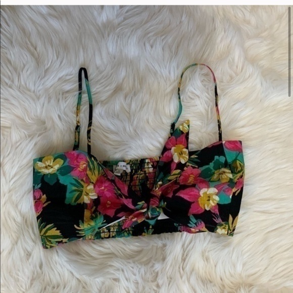 Express high waist shorts & crop top Floral set XS - Picture 3 of 8